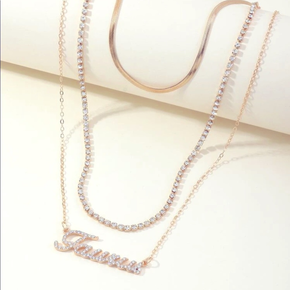 3 Pieces Tauro Letter Pendant Necklace - Picture 6 of 6